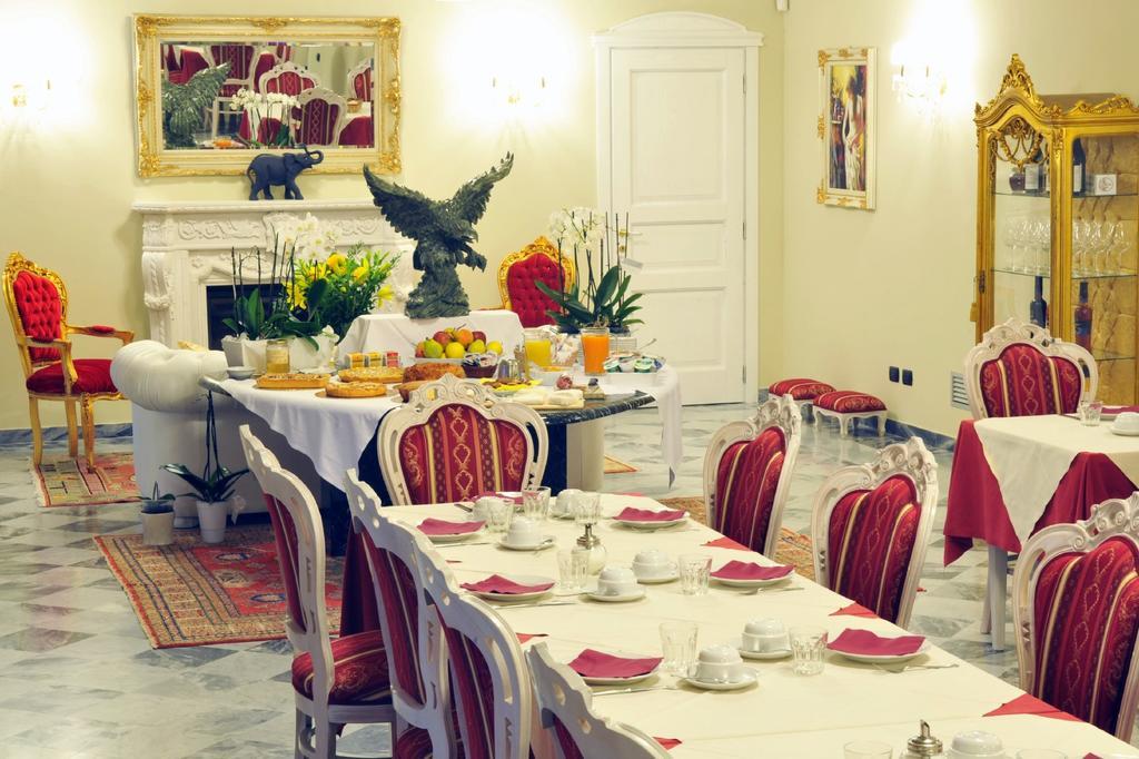 Agriturismo Cascina Varie カスタニート エクステリア 写真